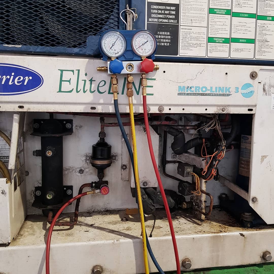 Servicio tecnico sobre un chiller industrial